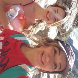 Meet your Posher, Hope